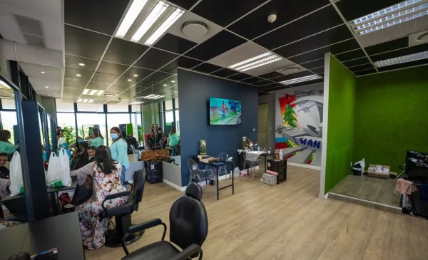 Gel nails combo in Umhlanga - Image 6