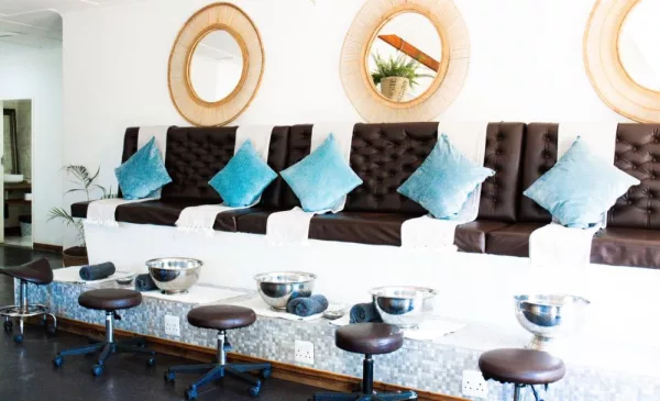 A Couple's Connect Stay and Spa Package - Image 3