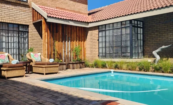 A Couple's Connect Stay and Spa Package - Image 6