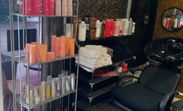 A Brazilian Cacau Keratin Treatment for Shiny, Frizz-Free Hair - Image 3