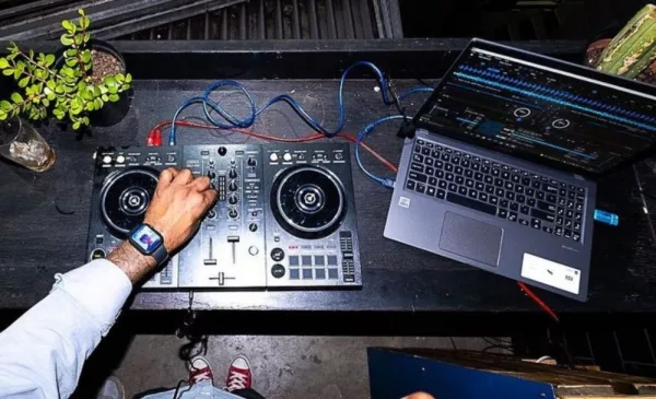 7-hour Sound Equipment Rental Service  - Image 3