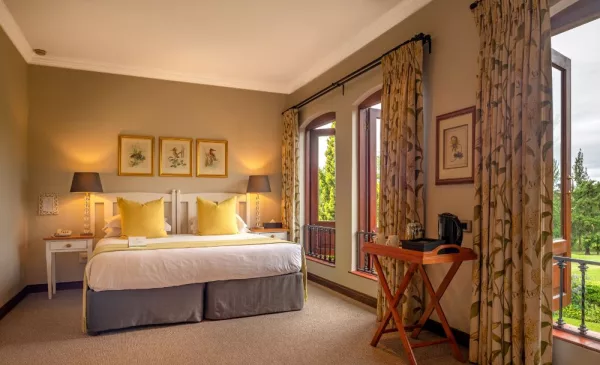 Romantic Getaway for 2 near the Panorama Route - Image 5
