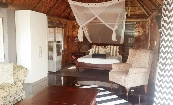 Appreciate the Beauty of the African Bush with a Luxury Midweek Stay - Image 4
