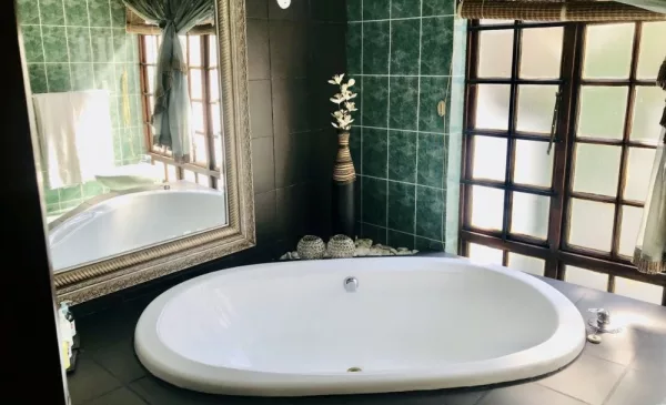 1-night couple's stay in the Pretoria Mansion Boutique Hotel including Spa Package and breakfast - Image 4