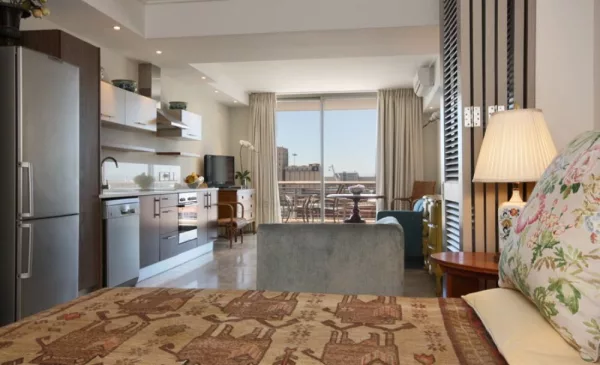 Luxury Self-Catering Accommodation in the Heart of Cape Town - Image 5