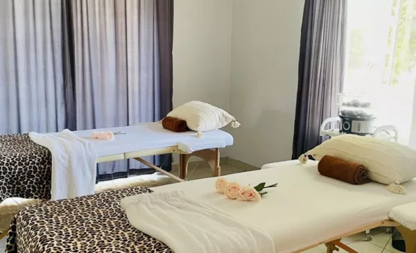 Experience Relaxation with Your Choice of a Swedish or Aromatherapy Massage - Image 2