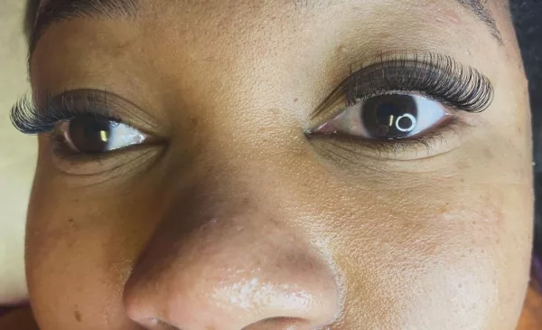Step up your beauty routine with this classic lashes and eyebrow offer - Image 4