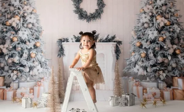 Create Special Memories of the Festive Season with a Christmas Photoshoot - Image 3