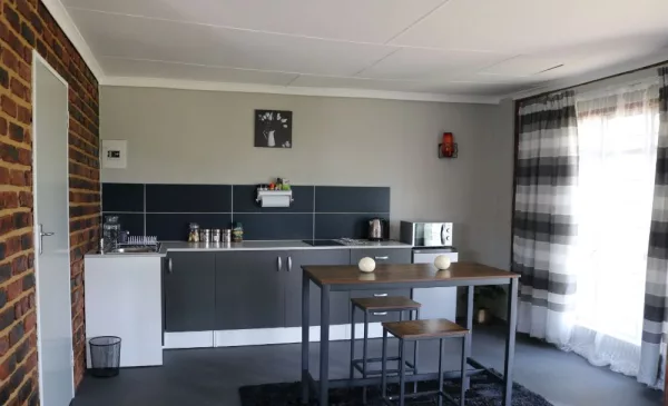 Enjoy a 1-night Midweek stay in the scenic Magaliesburg Mountains - Image 4