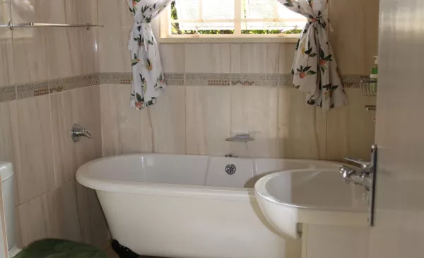Experience nothing but tranquility with this offer for a sneaky midweek self-catering stay for up to 5 people in Magaliesburg - Image 3