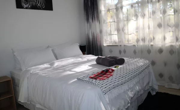 Experience nothing but tranquility with this offer for a sneaky midweek self-catering stay for up to 5 people in Magaliesburg - Image 4