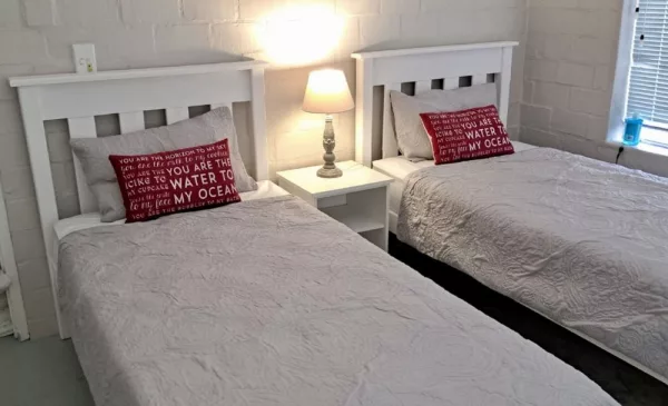 A Cosy, Pet-Friendly Stay for a Group for 4 - Image 2