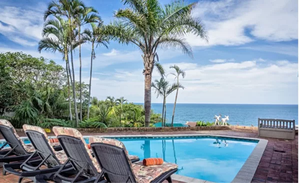 Enjoy 4-Star Accommodation Along the Sunny South Coast - Image 9