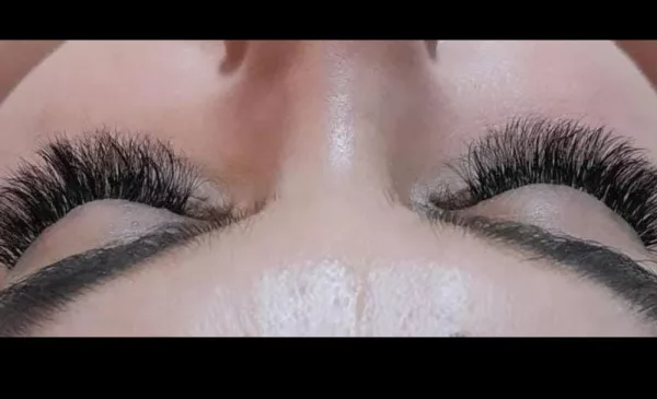 Enhance Your Appearance with Eyelash Extensions in Sandton - Image 2