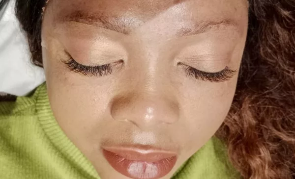 Make a Statement with Individual or Volume Eyelashes