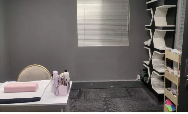 A Stylish Combo Nails Offer in Randburg - Image 5