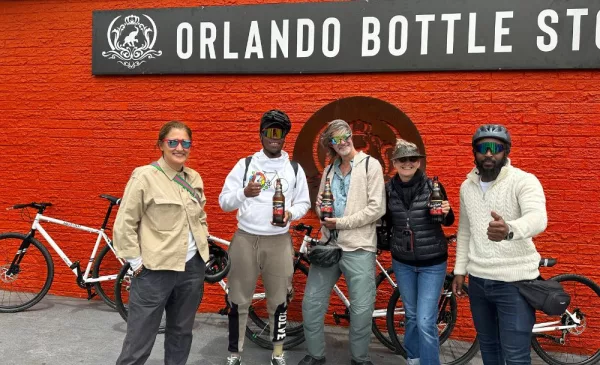 A Guided Walking Tour Through the Lively Streets of Soweto