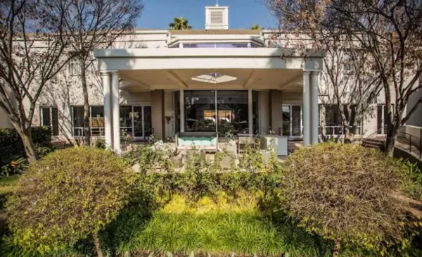 Relax, Recharge and Rejuvenate at Garden Court Morningside - Image 8