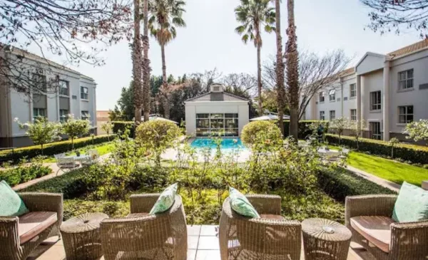 Relax, Recharge and Rejuvenate at Garden Court Morningside - Image 9