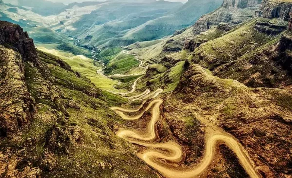 A Guided 4x4 Sani Pass Tour to Tick Off on Your Bucket List - Image 3