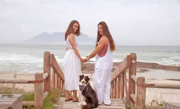 A Beach Photoshoot For Up to 4 People - Image 4