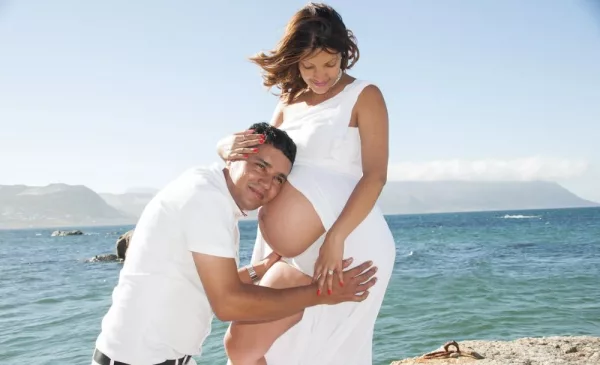 A Beach Photoshoot For Up to 4 People - Image 2