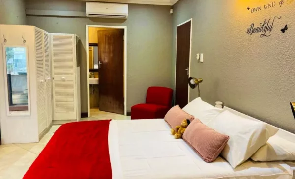 A Self-Catering Stay in Serene Surroundings - Image 4